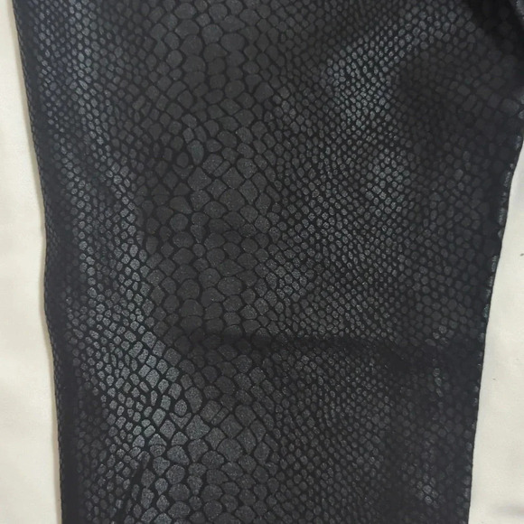 Torrid Pixie Skinny Studio Luxe Ponte High-Rise Pant, Color Black Size 1X - Picture 9 of 13